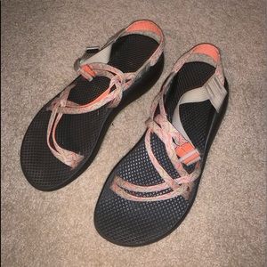 Chacos  size 9 ! NEED GONE ! Can lower